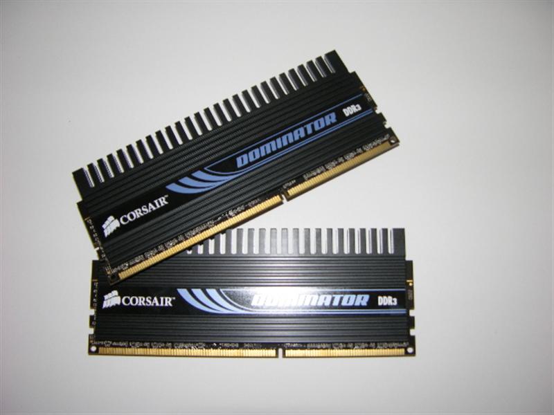 Corsair_PC3-14400-008